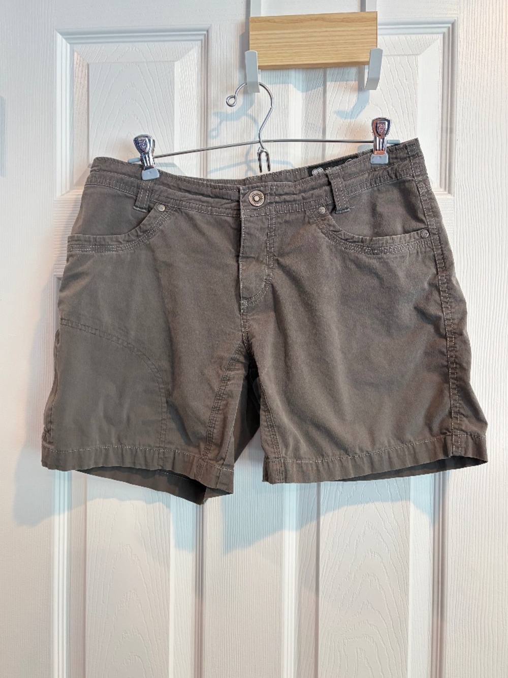 Kuhl Gray Women's Utility Hiking Shorts sz 8 Vintage Patina Dye